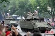 姻缘抽签美国纪念陆军成立250周年阅兵仪式在华盛顿举行